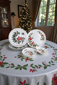 Vintage Lefton Cardinal Christmas Tableware Set