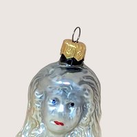 1982 Girl with Roses Inge-Glas Ornament