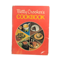 Vintage 1972 Betty Crocker's Cookbook, Hardcover Red Pie Edition, Classic American Recipes, Housewarming Gift