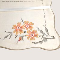 1960s Bucilla Linen Cross Stitch Placemat Set 