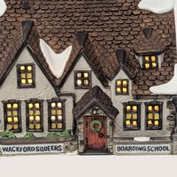 1988 Dept 56 Wackford Squeers Boarding School Dickens Village