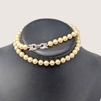 1960s Vintage Faux Pearl Rhinestone Clasp Necklace