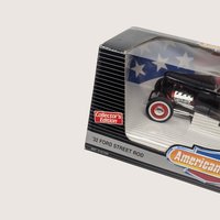Vintage ERTL American Muscle 1/18 Scale 1932 Ford Street Rod Die-Cast Car