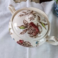 Johnson Bros Windsor Ware Floral Sugar Bowl with Lid
