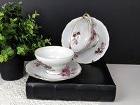 Set of  2 Harmony House Eugenie Rose Pink Roses Gold Rim Tea Cup & Saucers