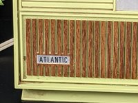 Vintage Atlantic Am Table Radio (barely works)
