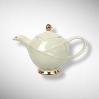 Vintage Hall 0218 6-Cup Cream Teapot with Gold Trim