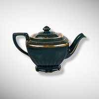 Elegant Vintage Hall Green and Gold Teapot 0120 - Classic Charm for Your Teatime