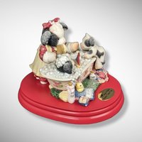 2001 Enesco Resin Moo-Mies Make Bath Time Fun Figurine with Base