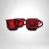 Set of 4 Arcoroc Classique Ruby Red Mugs: Bold and Beautiful Beverage Cups