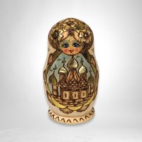 Vintage Russian Wooden Nesting Dolls - Hand-Painted Set with Traditional Charm