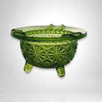 Green Beauty: Vintage Daisy & Button Ashtray/Trinket - Collectible Glass Gem