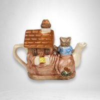 Small Shoe-Shaped Decorative Ceramic Teapot with Bears - Quirky and Charming Home Accent