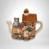 Small Shoe-Shaped Decorative Ceramic Teapot with Bears - Quirky and Charming Home Accent