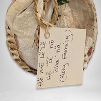 Handmade Nativity Hawaiian Ornament - Tropical Christmas Delight