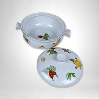 Vintage Sadek Vegetable Garden Covered Casserole – Timeless Kitchen Elegance