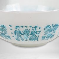 Pyrex Butterprint White 10" Cinderella Mixing Bowl 2 1/2 Quart 443, Used Condition