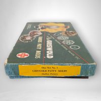 Vintage Griswold Shallow Patty Molds Set 1