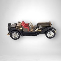 Stutz Bearcat 1913 Model Car - Classic Replica, No Radio Functionality