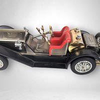 Stutz Bearcat 1913 Model Car - Classic Replica, No Radio Functionality