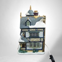 Lemax Knickerbocker Light-Up House: Charming Holiday Decor