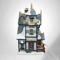 Lemax Knickerbocker Light-Up House: Charming Holiday Decor