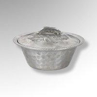 Vintage Everlast Hammered Aluminum Serving Trio: Bowl, Lid & Dish