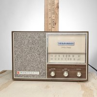 Vintage Panasonic AM/FM Radio