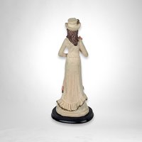 Vintage Resin Victorian Woman Figurine - Elegant Collectible Home Decor