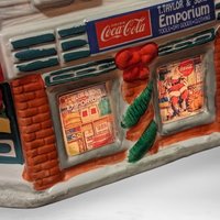 1993 Coca-Cola Emporium Town Square Lighted House - Vintage Collectible