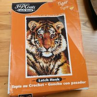 J & P. Coats Latch Hook Tiger Kit - Creative Craft Project
