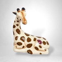Magnetic Ceramic Giraffe Salt and Pepper Shakers: Quirky Kitchen Decor