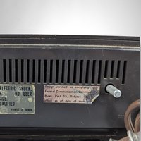 Vintage Lloyds Solid State Clock Radio
