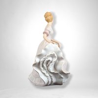 1993 Homco Lady Caroline Figurine