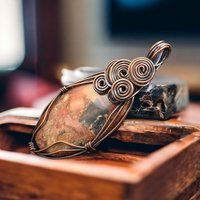 Zara Wire Wrapped Stone Pendant: Chic Handcrafted Elegance