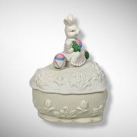 Vintage Ceramic Heart-Shaped Candy Dish with Rabbit Lid