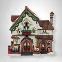2002 Santa's Workshop Patchworks Quilt Shop - Collectible Christmas Village House