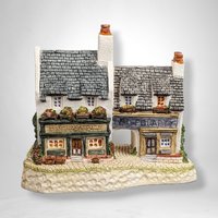 1991 David Winter The Irish Collection Fogarty's Cottage: Charming Collectible Piece