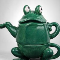 Charming Ganz Frog Teapot and Cup for One: A Unique Tea-Time Companion
