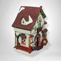2002 Santa's Workshop Patchworks Quilt Shop - Collectible Christmas Village House