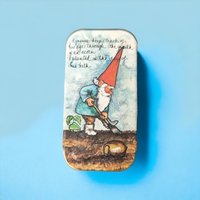 Vintage Potpourri Press Unieboek David the Gnome Mini Tin: Whimsical Collectible
