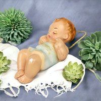 Vintage Chalkware Baby Wall Hanging: Cherished Nostalgia for Your Nursery