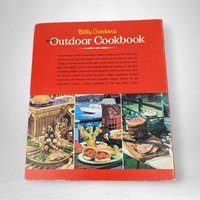 1967 Betty Crocker's New Outdoor Cookbook Barbeques