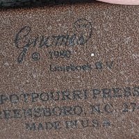 Vintage Potpourri Press Unieboek David the Gnome Mini Tin: Whimsical Collectible