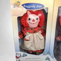 1997 Vintage Hasbro Raggedy Ann and Andy Special Edition Holiday Set - Classic Collectibles