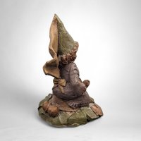 1983 Tom Clark Jennie Gnome: Vintage Pecan Shell Figurine