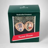 1989 Hallmark Keepsake 'Nutshell Dreams' Christmas Ornament