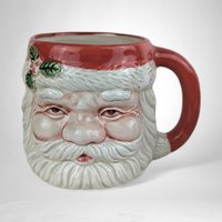 Charming Vintage Papel Mr. and Mrs. Santa Claus Mugs - Festive Nostalgia for Your Holiday Sips!
