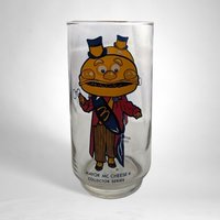 Retro Nostalgia: Set of 5 Vintage McDonald's Glasses – Classic Collectibles