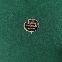 Vintage Pendelfin Shrimp Stand - Charming Retro Decor Accent